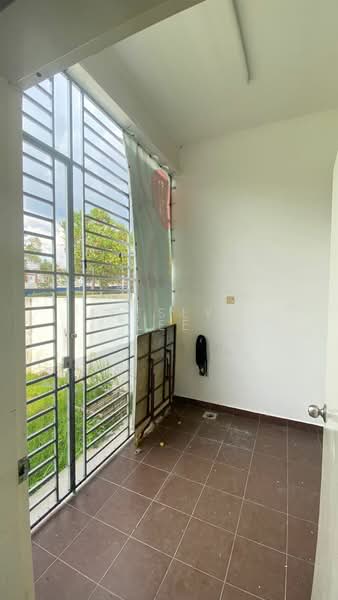 Rumah Berkembar untuk Dijual di Setia Ecohill (Semenyih) - Jesslyn Lee - Backyard - PropertyGuru.com.my