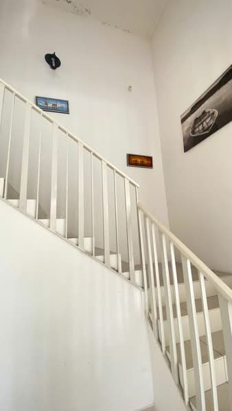 Rumah Berkembar untuk Dijual di Setia Ecohill (Semenyih) - Jesslyn Lee - Stairs - PropertyGuru.com.my