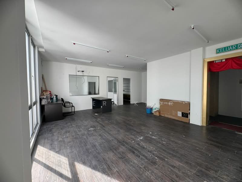 Shop / Office for Rent in Bukit Tambun (Simpang Ampat) - Y Jern Khor - Interior - PropertyGuru.com.my