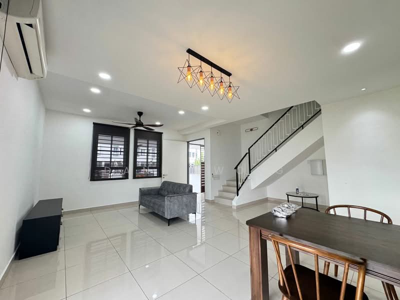2-storey Terraced House for Rent in Bandar Country Homes (Rawang) - Danny Wong - Living Room - PropertyGuru.com.my