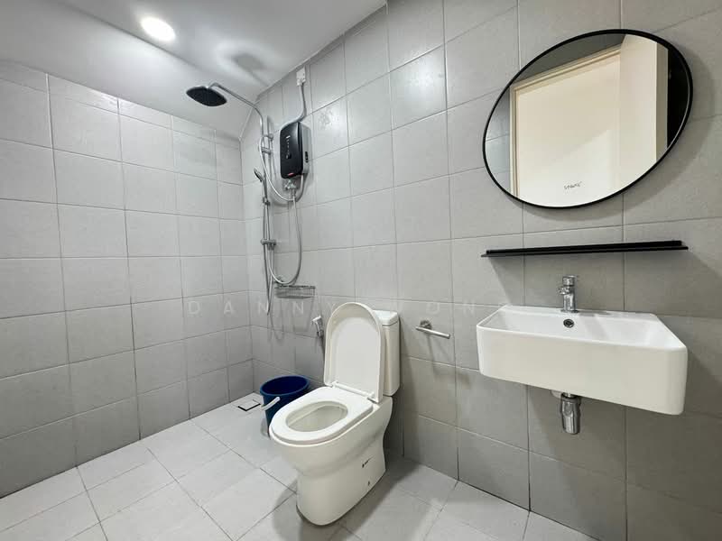 2-storey Terraced House for Rent in Bandar Country Homes (Rawang) - Danny Wong - Bathroom - PropertyGuru.com.my