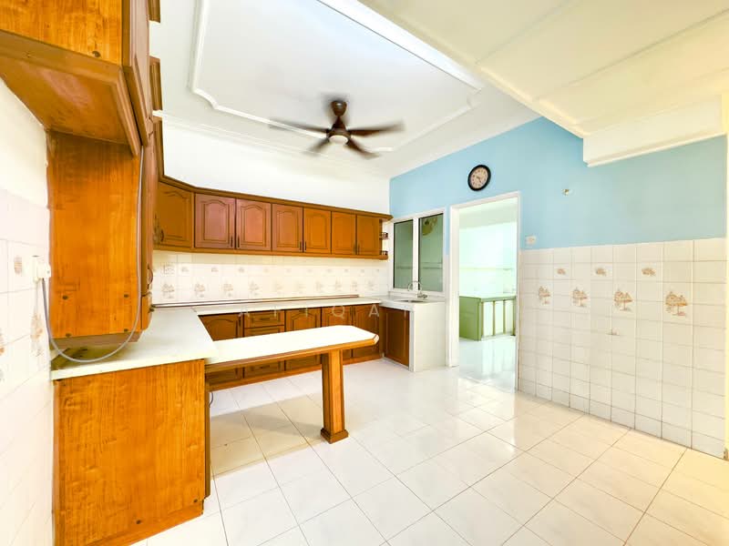 2-storey Terraced House for Sale in Usj 9 (Subang Jaya) - Afiqah . - Kitchen - PropertyGuru.com.my