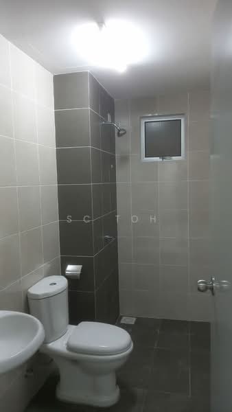 Residensi Desa Satumas untuk Untuk Disewa - RM 1,250 /bulan, Feb 2026 - Bathroom - PropertyGuru.com.my