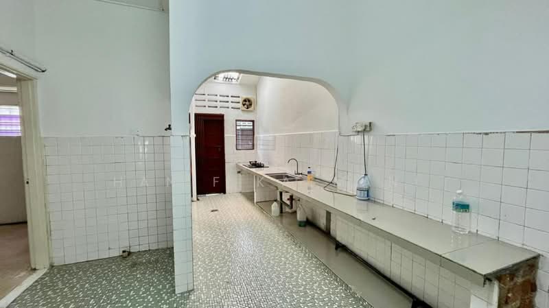 Single Storey Taman Tun Dr Ismail untuk Untuk Dijual - RM 1,290,000, Mac 2026 - Kitchen - PropertyGuru.com.my