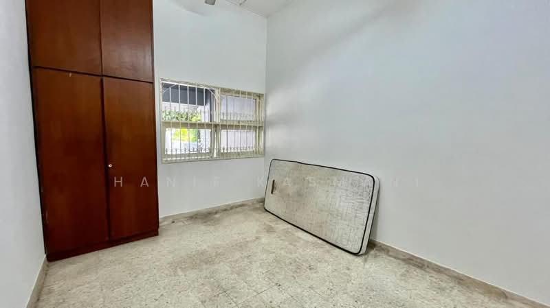 Single Storey Taman Tun Dr Ismail untuk Untuk Dijual - RM 1,290,000, Mac 2026 - Bedroom - PropertyGuru.com.my