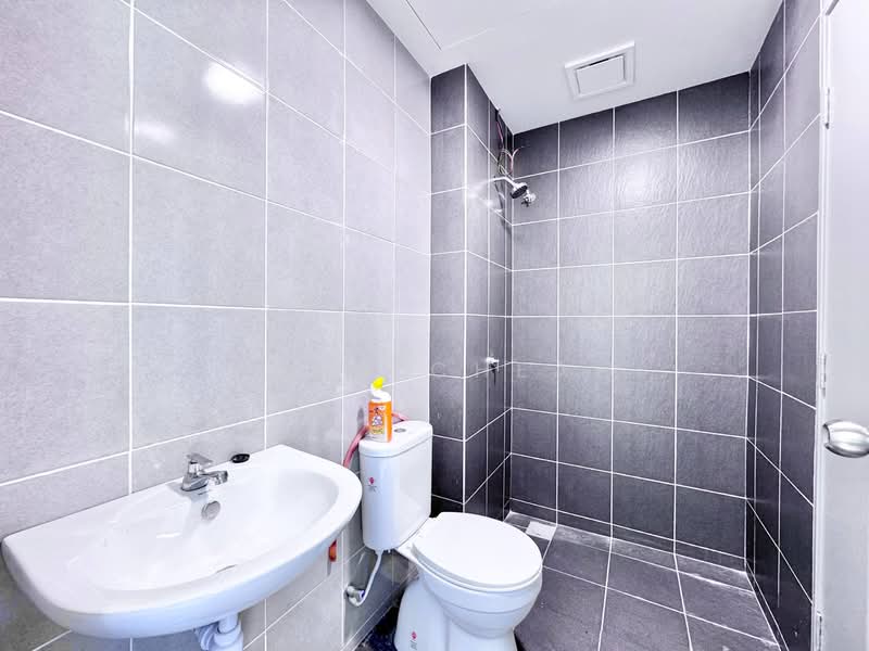 Terraced House for Sale in Sepang (Selangor) - Nana Cheah - Bathroom - PropertyGuru.com.my