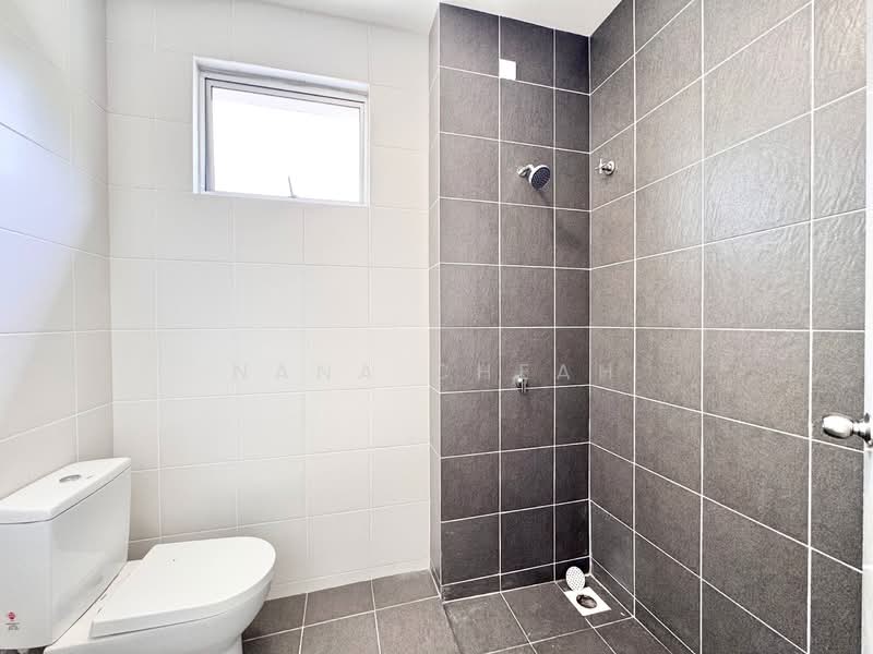 Terraced House for Sale in Sepang (Selangor) - Nana Cheah - Bathroom - PropertyGuru.com.my
