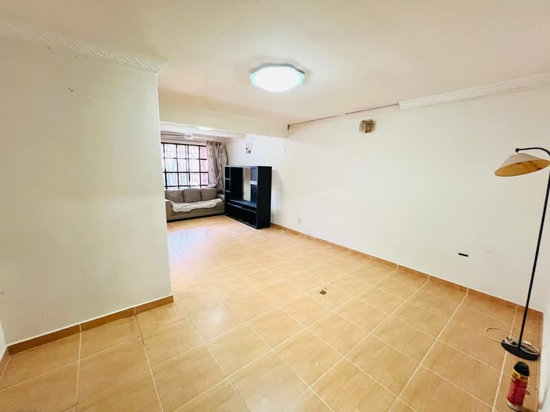 3-storey Terraced House for Sale in Bukit Antarabangsa (Ulu Kelang) - Afiqah . - Living Room - PropertyGuru.com.my