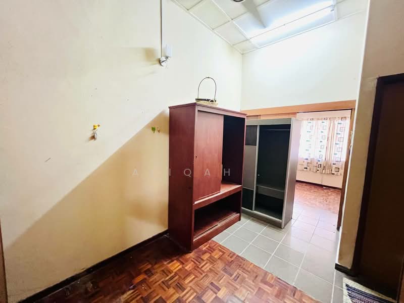 3-storey Terraced House for Sale in Bukit Antarabangsa (Ulu Kelang) - Afiqah . - Interior - PropertyGuru.com.my