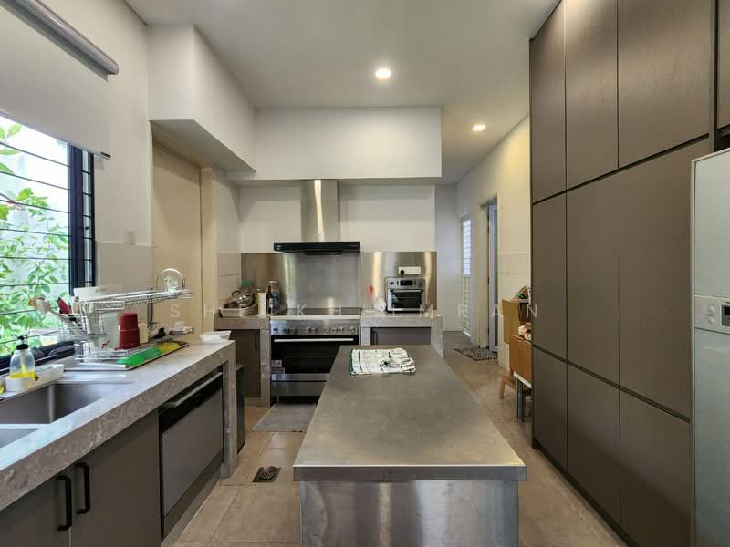 Semi-Detached House for Sale in Bukit Jelutong (Shah Alam) - Sheikh Imran - Kitchen - PropertyGuru.com.my