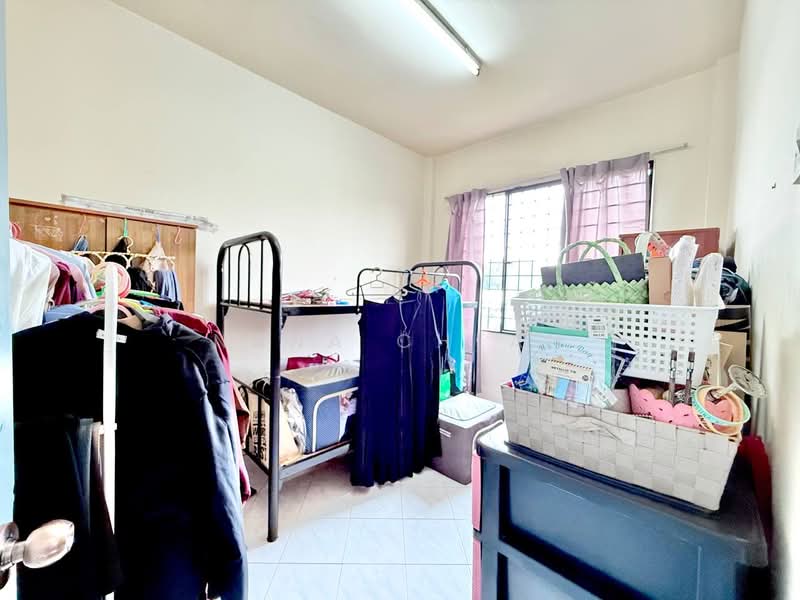 Apartment for Sale at Pangsapuri Putra Impian - Nana Cheah - Bedroom - PropertyGuru.com.my