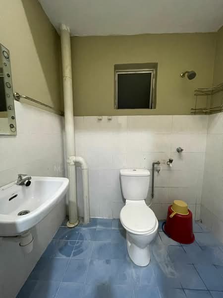 Apartment for Sale at Pangsapuri Perdana Villa - Ismi Muhammad - Bathroom - PropertyGuru.com.my