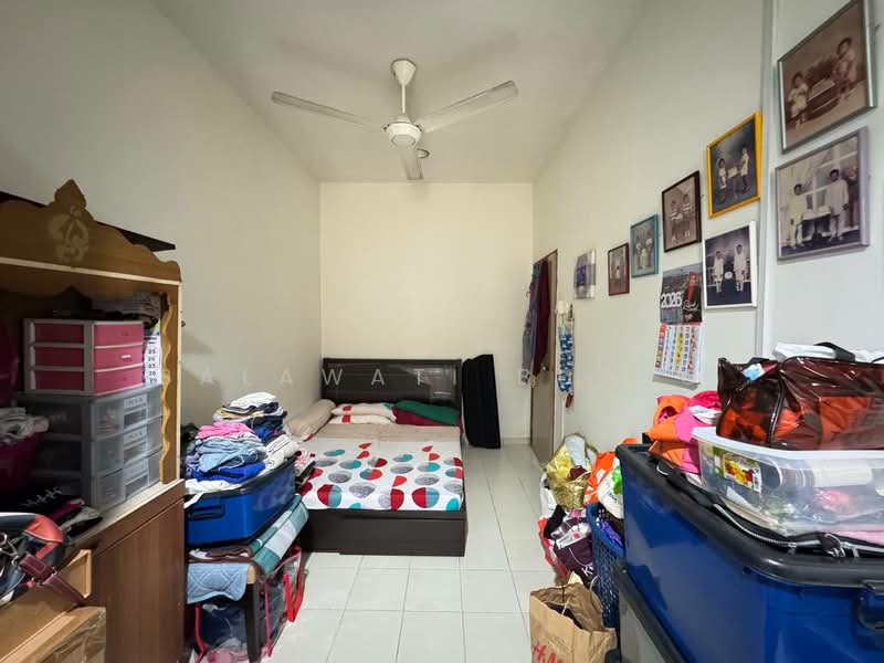 Double Storey Terrace Taman Damai Utama Bandar Kinrara Puchong untuk Untuk Dijual - RM 840,000, Feb 2026 - Bedroom - PropertyGuru.com.my