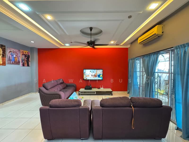 Double Storey Terrace Taman Damai Utama Bandar Kinrara Puchong untuk Untuk Dijual - RM 840,000, Feb 2026 - Living Room - PropertyGuru.com.my