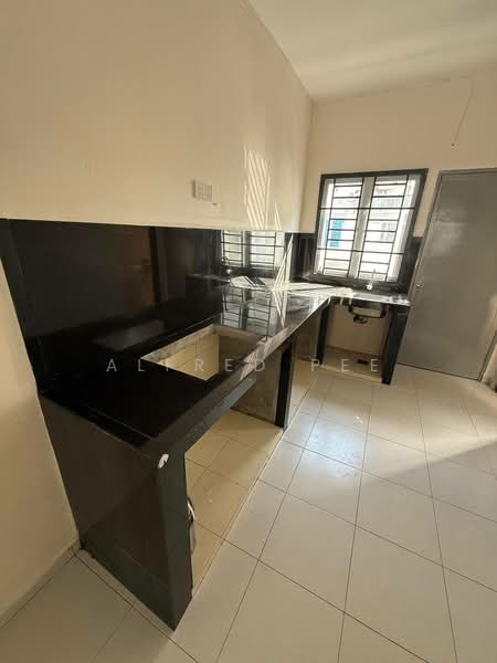 2-storey Terraced House for Sale in Johor Bahru (Johor) - Alfred Pee - Kitchen - PropertyGuru.com.my