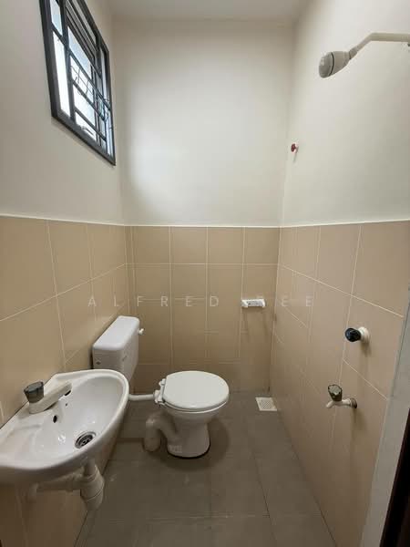 2-storey Terraced House for Sale in Johor Bahru (Johor) - Alfred Pee - Bathroom - PropertyGuru.com.my