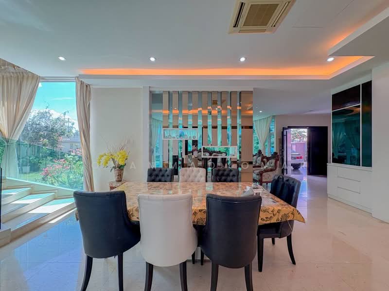 Rumah Banglo untuk Dijual di Taman Rasah Kemayan (Rasah) - Mohammad Omar - Dining Room - PropertyGuru.com.my
