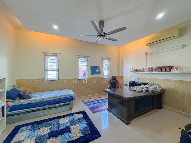 Rumah Banglo untuk Dijual di Taman Rasah Kemayan (Rasah) - Mohammad Omar - PropertyGuru.com.my