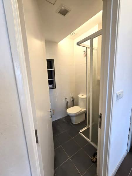 Garden Plaza untuk Untuk Dijual - RM 350,000, Feb 2026 - Bathroom - PropertyGuru.com.my