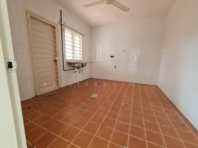 Semi-Detached House for Sale in Putrajaya (Putrajaya) - Azizirrahim . - Kitchen - PropertyGuru.com.my
