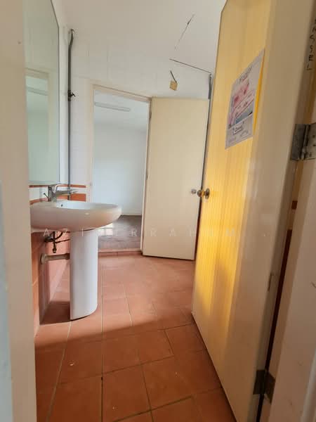 Semi-Detached House for Sale in Putrajaya (Putrajaya) - Azizirrahim . - Bathroom - PropertyGuru.com.my
