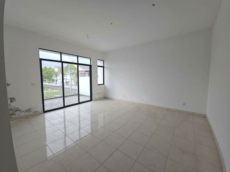 2-storey Terraced House for Sale in Taman Bestari Perdana (Pasir Gudang) - Shi Ting - Living Room - PropertyGuru.com.my