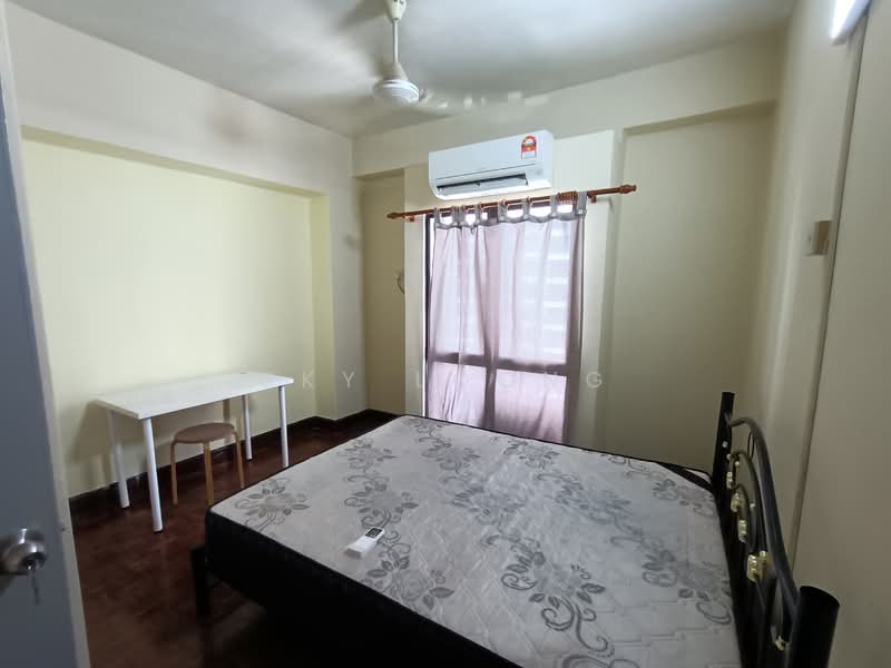 Condominium for Rent at Pantai HillPark 1 - Sky Loong - Bedroom - PropertyGuru.com.my