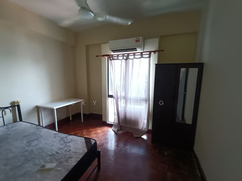 Condominium for Rent at Pantai HillPark 1 - Sky Loong - Bedroom - PropertyGuru.com.my