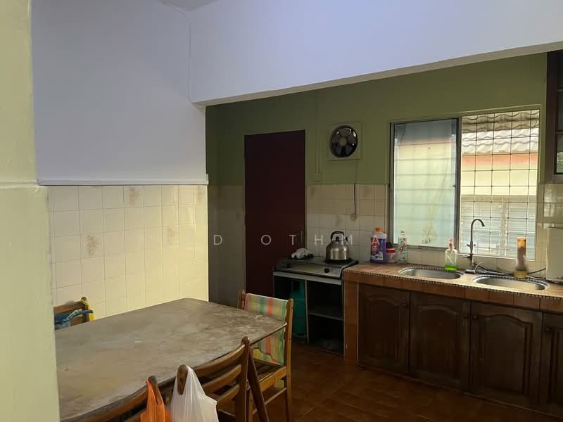 2-storey Terraced House for Sale in SS19 (Subang Jaya) - Syed Othman - Kitchen - PropertyGuru.com.my