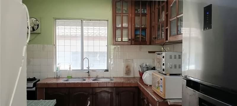 2-storey Terraced House for Sale in SS19 (Subang Jaya) - Syed Othman - Kitchen - PropertyGuru.com.my