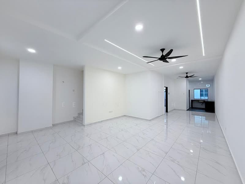 2-storey Terraced House for Sale in Nusantara Prima (Gelang Patah) - Ee Fong Toh - Living Room - PropertyGuru.com.my