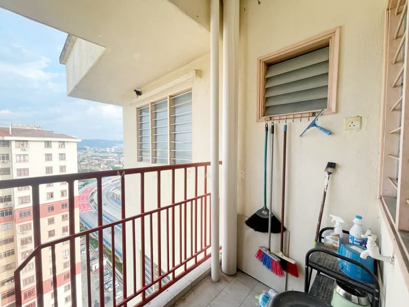 Pangsapuri Permai Puteri untuk Untuk Dijual - RM 300,000, Feb 2026 - Balcony - PropertyGuru.com.my