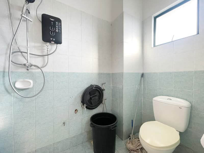 Pangsapuri Permai Puteri untuk Untuk Dijual - RM 300,000, Feb 2026 - Bathroom - PropertyGuru.com.my