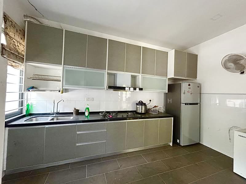 2-storey Terraced House for Sale in Alam Impian (Shah Alam) - NORFADILAH ZAINUDDIN - Kitchen - PropertyGuru.com.my