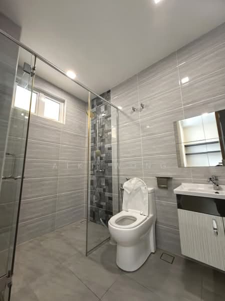 Semi-Detached House for Rent in Sri Petaling (Kuala Lumpur) - Aiki Wong - Bathroom - PropertyGuru.com.my