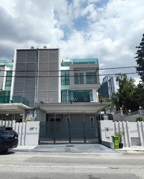 Semi-Detached House for Rent in Sri Petaling (Kuala Lumpur) - Aiki Wong - Exterior - PropertyGuru.com.my