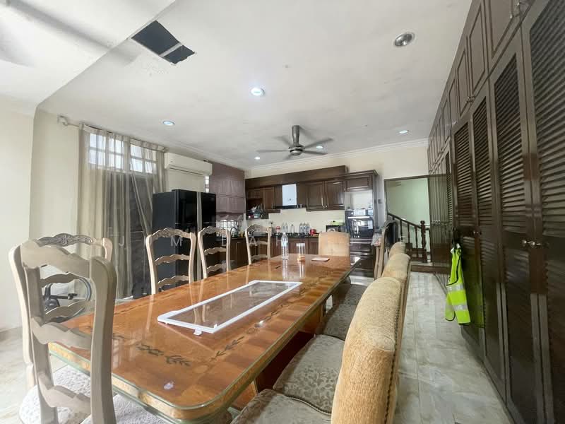 Taman Bukit Lela untuk Untuk Dijual - RM 2,050,000, Feb 2026 - Dining Room - PropertyGuru.com.my