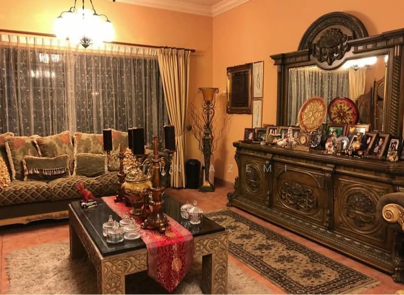 Bungalow for Sale in Kampung Sungai Penchala (Sungai Penchala) - Fatin Azemi - Living Room - PropertyGuru.com.my