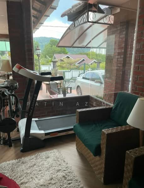 Bungalow for Sale in Kampung Sungai Penchala (Sungai Penchala) - Fatin Azemi - Living Room - PropertyGuru.com.my