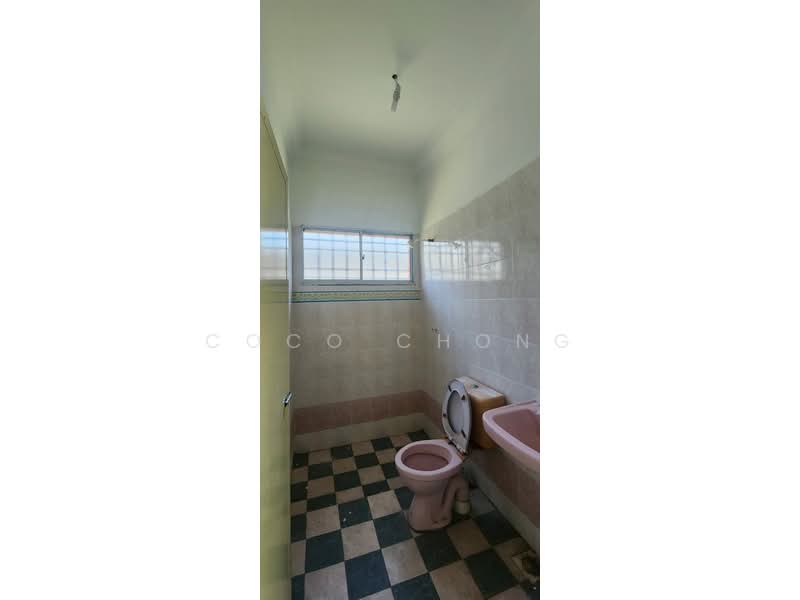 Bungalow for Sale in Ipoh (Perak) - Coco Chong - Bathroom - PropertyGuru.com.my