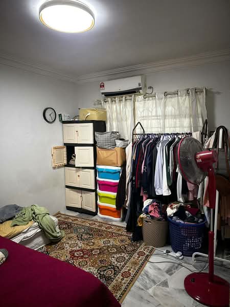 1.5-storey Terraced House for Sale in Taman Cheras Utama (Cheras) - M.J Zairin - Bedroom - PropertyGuru.com.my