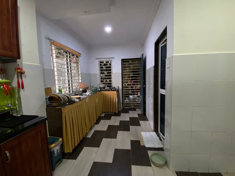 2-storey Terraced House for Sale in Taman Puncak Jalil (Seri Kembangan) - Afi Haqq - Kitchen - PropertyGuru.com.my