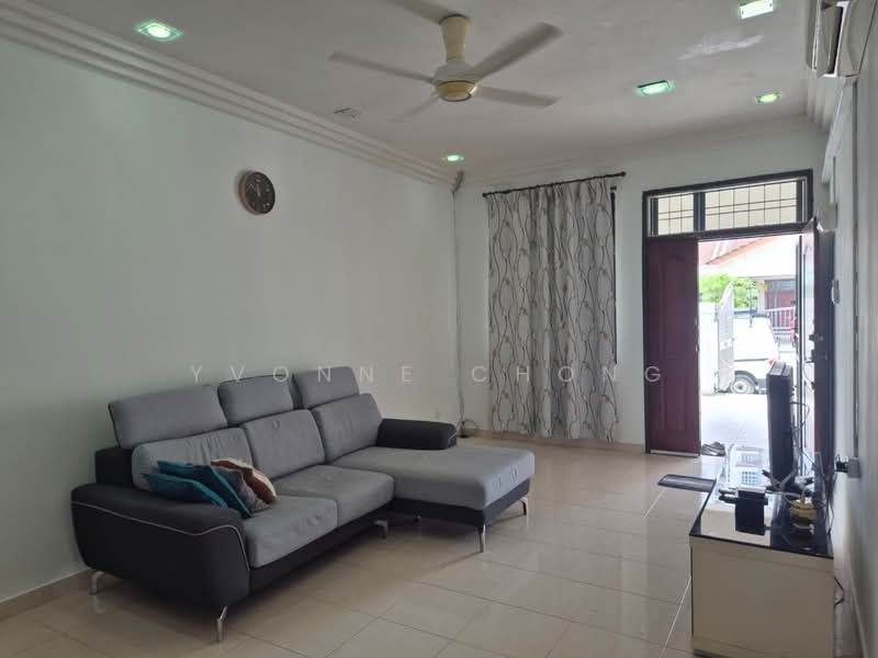 1-storey Terraced House for Rent in Bukit Indah (Iskandar Puteri (Nusajaya)) - Yvonne Chong - Living Room - PropertyGuru.com.my