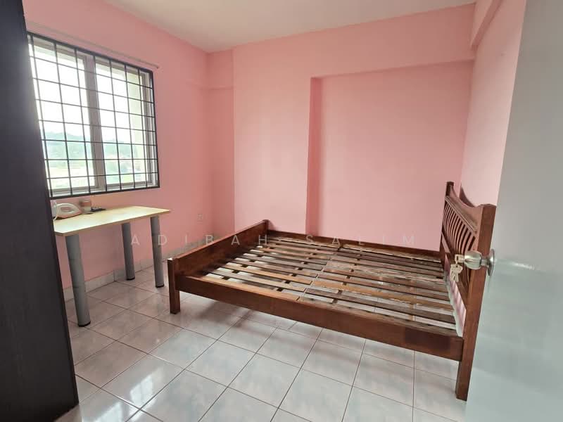 Putra Damai untuk Untuk Dijual - RM 250,000, Feb 2026 - Bedroom - PropertyGuru.com.my