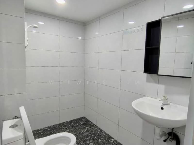 Gurney Park Condominium untuk Untuk Disewa - RM 3,800 /bulan, Feb 2026 - Bathroom - PropertyGuru.com.my
