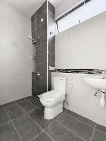 Terraced House for Sale in Taman Desa Tebrau (Tebrau) - Nico Chong - Bathroom - PropertyGuru.com.my