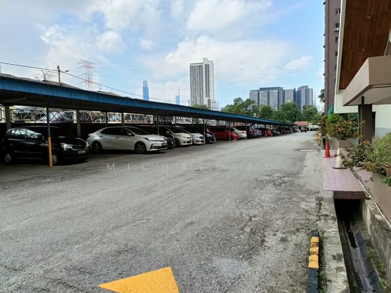 Sri Angsana Hilir untuk Untuk Disewa - RM 2,000 /bulan, Feb 2026 - Car Park - PropertyGuru.com.my