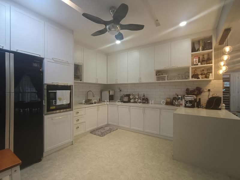 Townhouse for Sale in Petaling Jaya (Selangor) - Lee Fong Chong - Kitchen - PropertyGuru.com.my