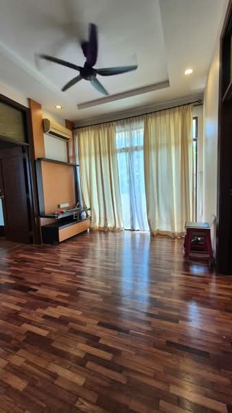 Ferringhi Park 3 Storey Semi-detached Corner House untuk Untuk Disewa - RM 3,800 /bulan, Feb 2026 - PropertyGuru.com.my