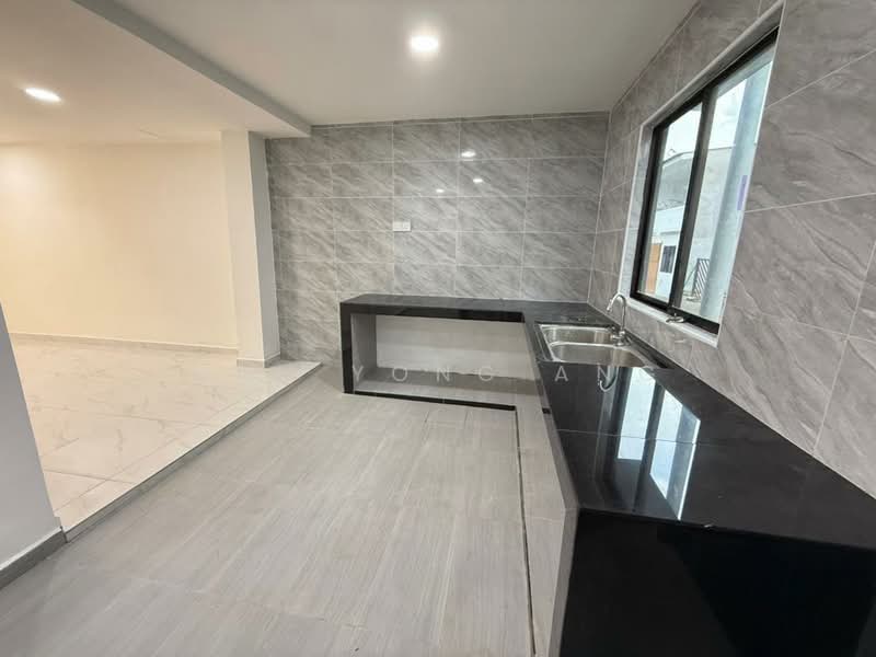 Taman Saleng untuk Untuk Dijual - RM 450,000, Mac 2026 - Kitchen - PropertyGuru.com.my